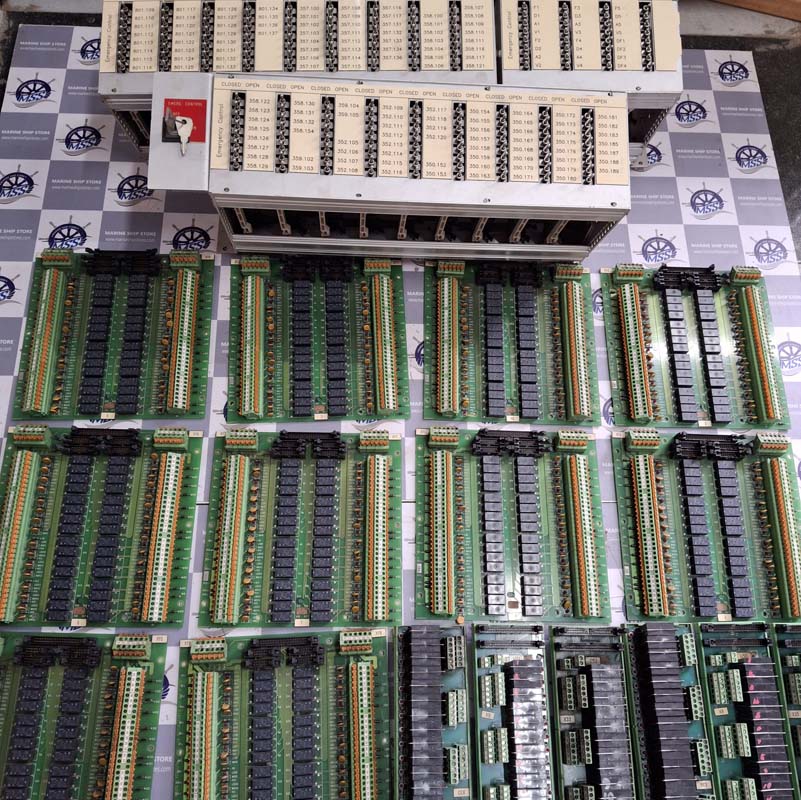 ROLLS ROLYCE-ULSTEIN UMAS V PUMPS AND VALVE CONTROL ELECTRONIC CABINET SYSTEM