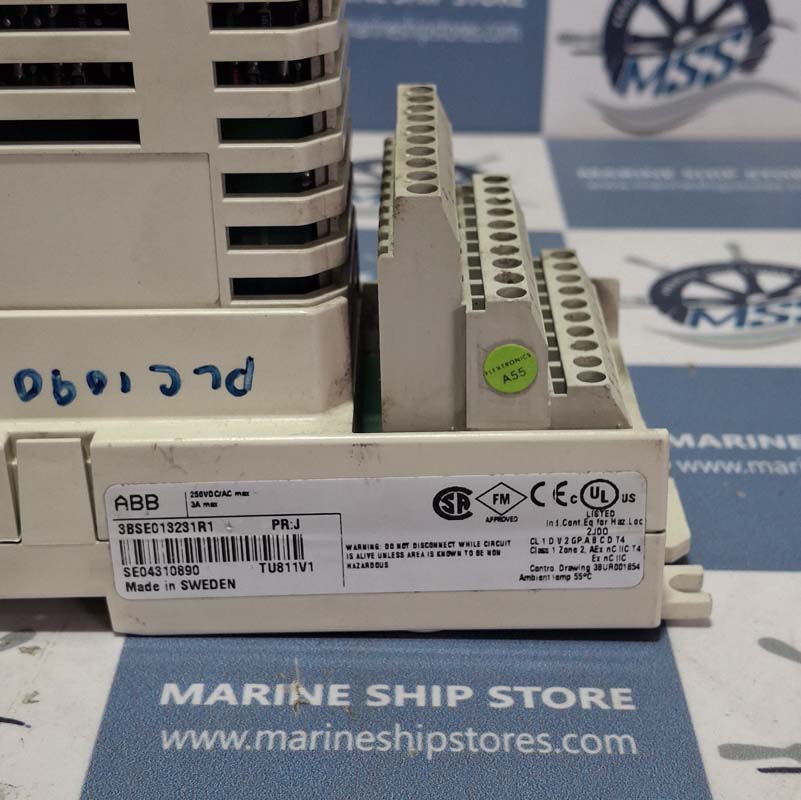 ABB DO820 MODULE WITH 3BSE013231R1 TERMINATION UNIT