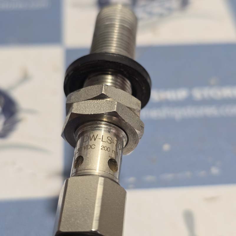 CONTRINEX DX-LS-704-M12 605 002 060 SENSOR